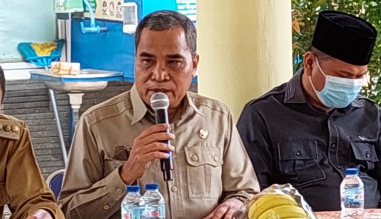 Plt Kepala Dinas Lingkungan Hidup (DLH) Kota Serang, Roni. (Foto: TitikNOL)