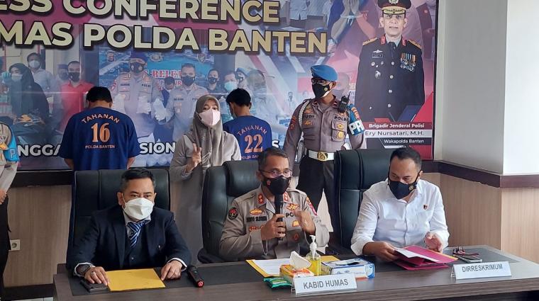 Polda Banten saat ungkap kasus penetapan tersangka buruh yang aksi menduduki ruang kerja Gubernur Banten. (Foto: TitikNOL)