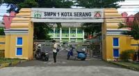 Pasangan Mesum yang terjaring operasi penyakit masyarakat (Pekat) Satuan polisi pamong praja (Satpol-PP) Provinsi Banten di salah satu hotel di Kota Cilegon. (Foto: TitikNOL)
