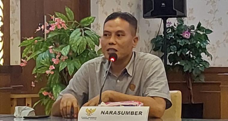 Komisioner KI Provinsi Banten, Nana Subhana. (Foto: TitikNOL)