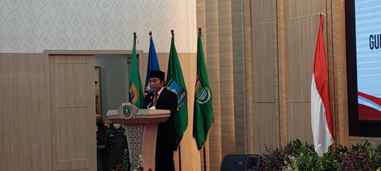 Pj Gubernur Banten, Al Muktabar saat sambutan di acara serah terima jabatan Gubernur Banten (Foto: TitikNOL)