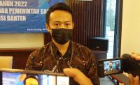 Kepala BPS Kota Serang Dadang Ahdiat foto bersama Gerakan Pemuda Peduli Banten (GP2B). (Foto: TitikNOL)