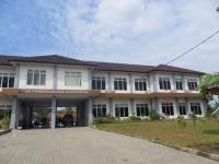 Penjemputan pasien positif covid-19 berinisial DH asal Kecamatan Leuwidamar, Kabupaten Lebak di Stasiun Rangkasbitung. (Foto: TitikNOL)