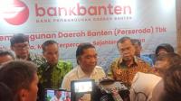 Danlanal Banten Kolonel Laut (P) Dadang Somantri saat dimintai keterangan oleh wartawan. (Foto:net)