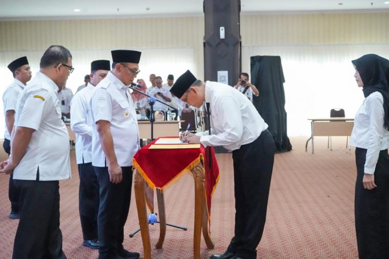 Walikota Cilegon , Helldy Agustian usai melakukan pelantikan PPPK. (Foto: TitikNOL)