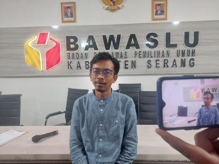 Komisioner Bawaslu Kabupaten Serang, Ari Setiawan. (Foto: TitikNOL)