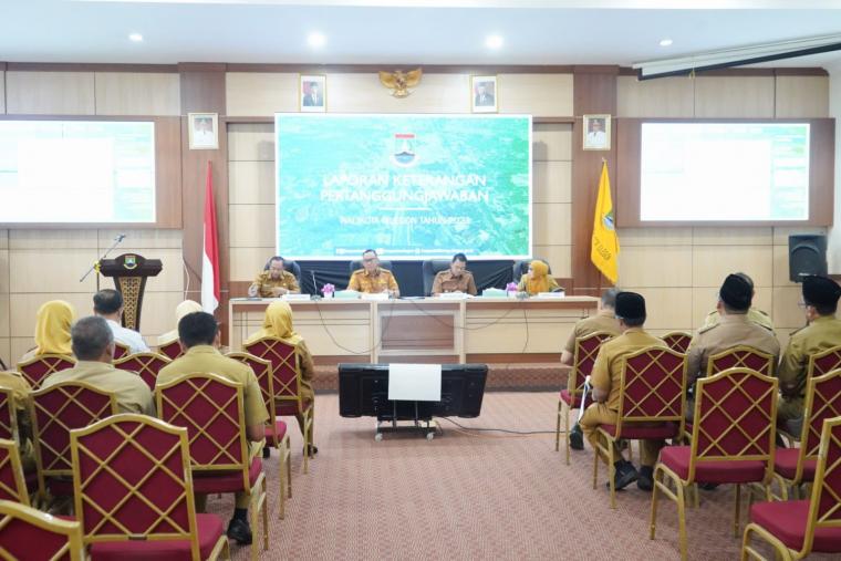 Pembahasan Laporan Keterangan Pertanggungjawaban (LKPJ) Wali Kota Cilegon Tahun 2023 di Aula Setda II Kota Cilegon (Foto, dok.Komonfo Cilegon)