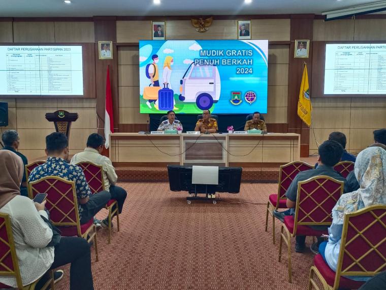 Rapat program mudik gratis di Aula Setda II Pemkot Cilegon. (Foto: TitikNOL)