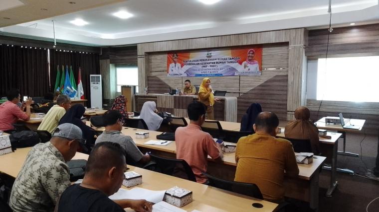 Suasana kegiatan penyuluhan PRT PKRT di Aula Dinkes Provinsi Banten, KP3B, Curug, Kota Serang, Jumat (8/3/2024). (Foto: TitikNOL)