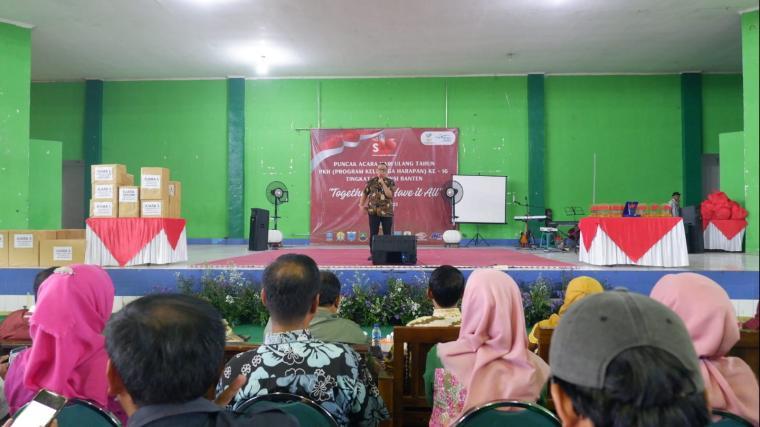 Sekretaris Dinsos Provinsi Banten Budi Farma Sumapradja memberikan sambutan. (Dok: TitikNOL)