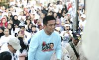 Presiden Jokowi didampingi Pj Gubernur Banten Al Muktabar saat cek harga pangan di Pasar Kranggot. (Foto: TitikNOL)