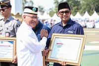 Kondisi ruas jalan raya Serang - Pandeglang alami kemacetan mulai dari Karundang sampai Kantor Kejaksaan Tinggi Banten. (Foto: TitikNOL)