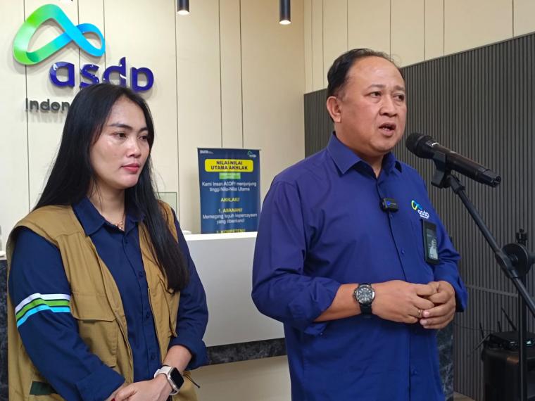 General Manager PT ASDP Indonesia Ferry Cabang Utama Merak, Rudi Sunarko saat nemberikan keterangan kepada wartawan beberapa waktu yang lalu. (Foto: TitikNOL)