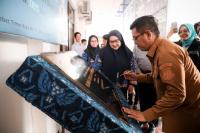 Balon Gubernur Banten Airin Rachmi Diany saat ujian disertasi di Unpad Bandung (Foto: Ist)