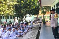 Gubernur Banten Andra Soni dalam kunjungannya ke ruas Jalan Luwuk Grewel di Kabupaten Lebak