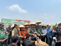 Kepala Dinas Tenaga Kerja dan Transmigrasi atau Disnakertrans Provinsi Banten, Septo Kalnadi membuka pelatihan berbasis kompetensi UPTD Latihan Kerja (Latker) gelombang tiga
