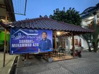 Suasana diskusi kasus dana hibah ponpes disalah satu cafe di Kota Serang. (Foto: TitikNOL)