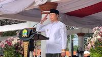 PJ Gubernur Banten Nata Irawan melantik tim saber pungli di Pendopo Gubernur, KP3B, Kota Serang, Rabu (15/3/2017). (Foto: TitikNOL)