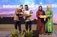 Ketua dan anggota KPU Kota Serang saat menerima pengurus parpol untuk menyerahkan berkas perbaikan bacaleg. (Foto: TitikNOL)