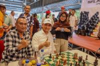 Jokowi didampingi Menteri PUPR Basuki Hadimuljono saat tinjau Bendungan Sindangheula (Instagram/@jokowi)