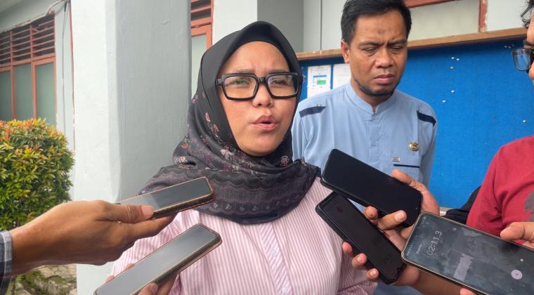 Plt. Kepala BKPSDM Kota Serang Murni saat diwawancara