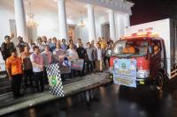 Pejabat terlihat memegang HP rapat evaluasi penanganan Covid -19 di ruang rapat Wali Kota Cilegon. (Istimewa).